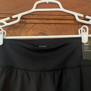 GapFit Gap High Rise Skort Small Tall Black NWT